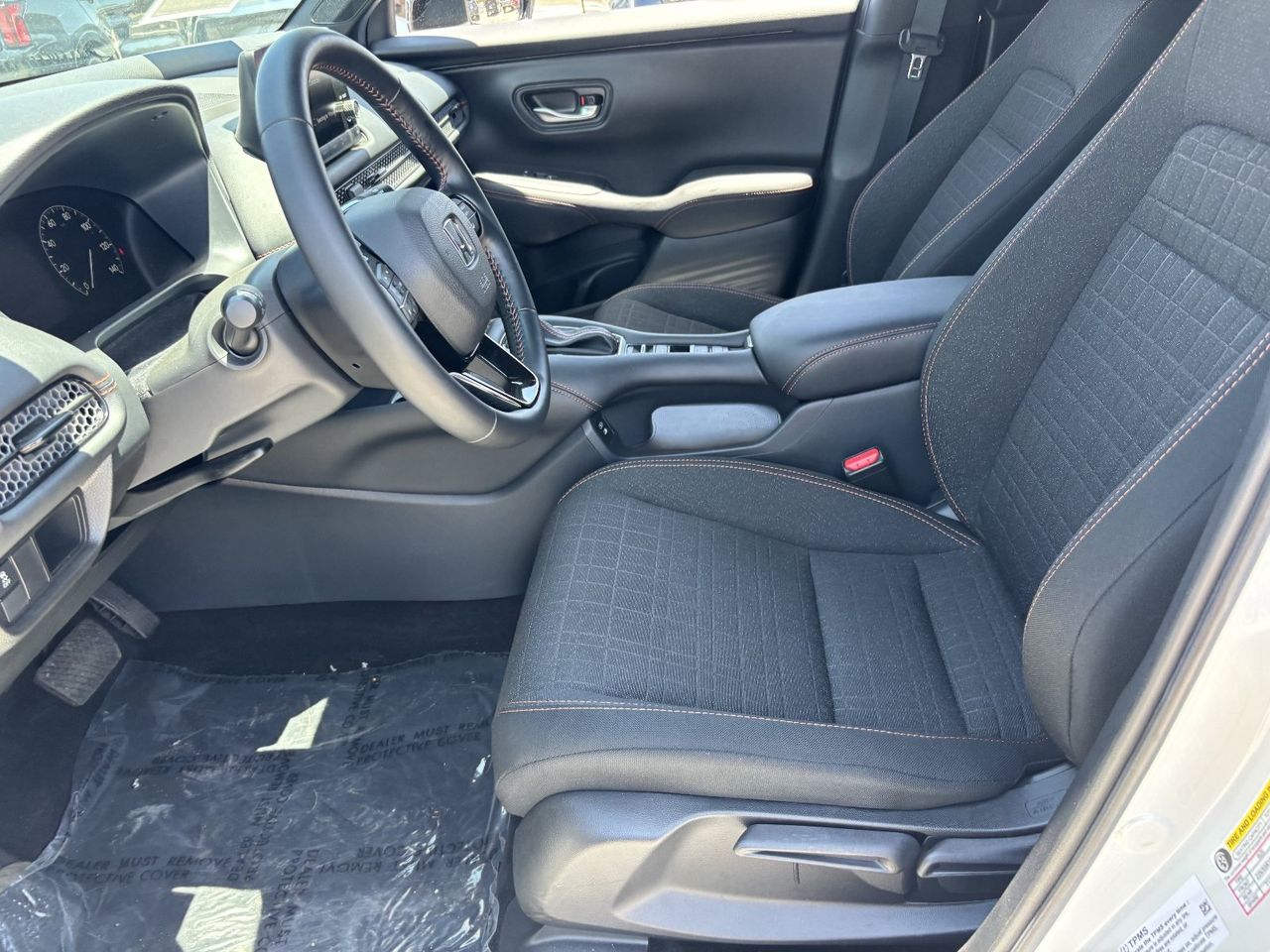 2025 Honda HR-V Sport - Photo 17