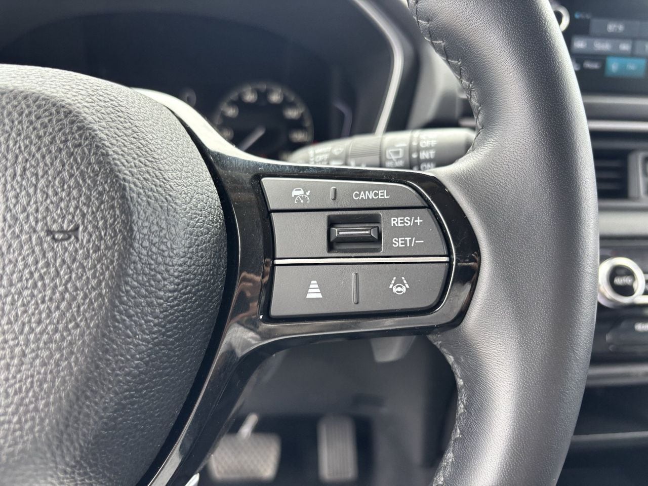 2025 Honda Pilot EX-L - Photo 27