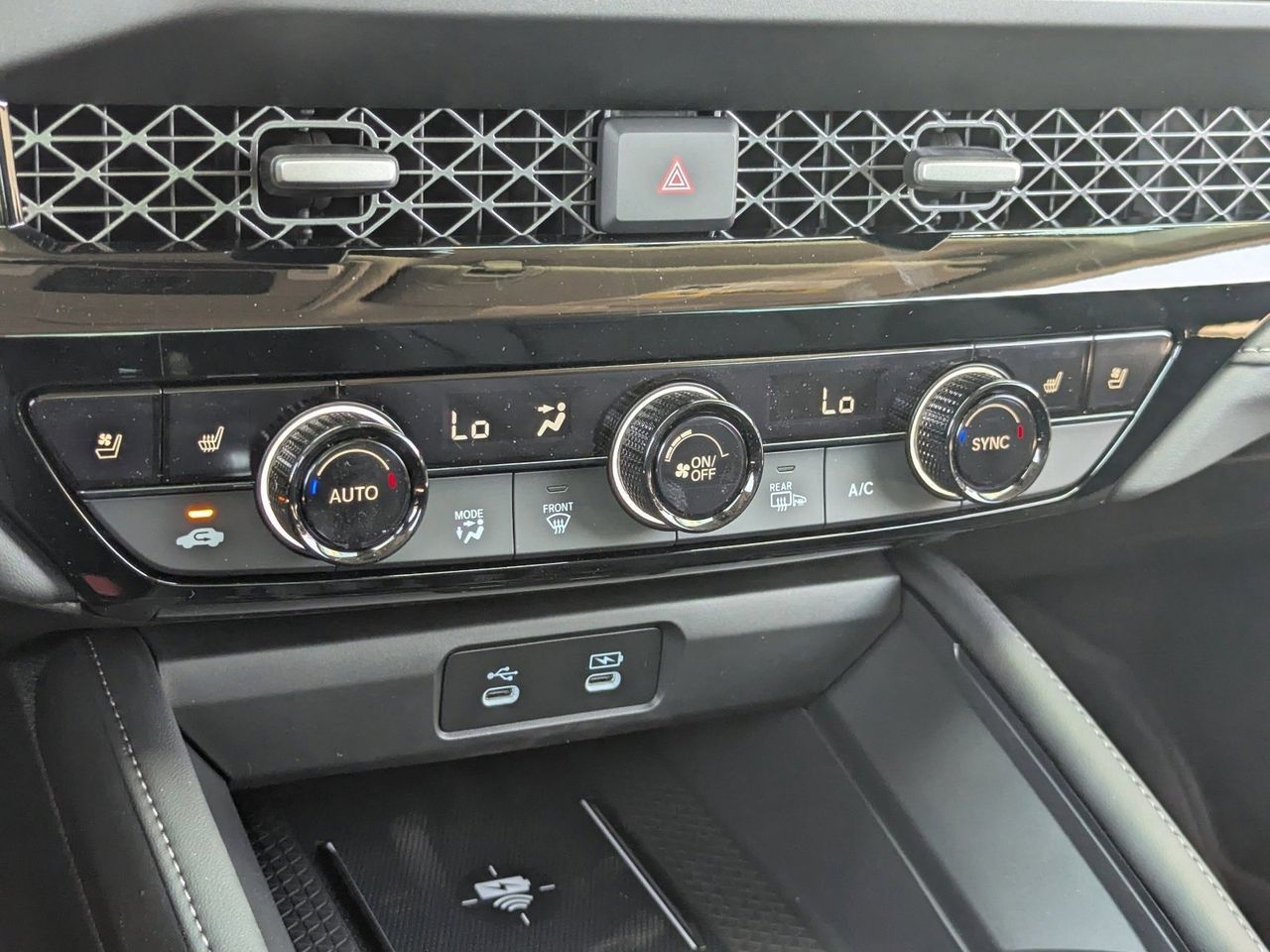 2026 Honda Accord Hybrid Touring - Photo 16