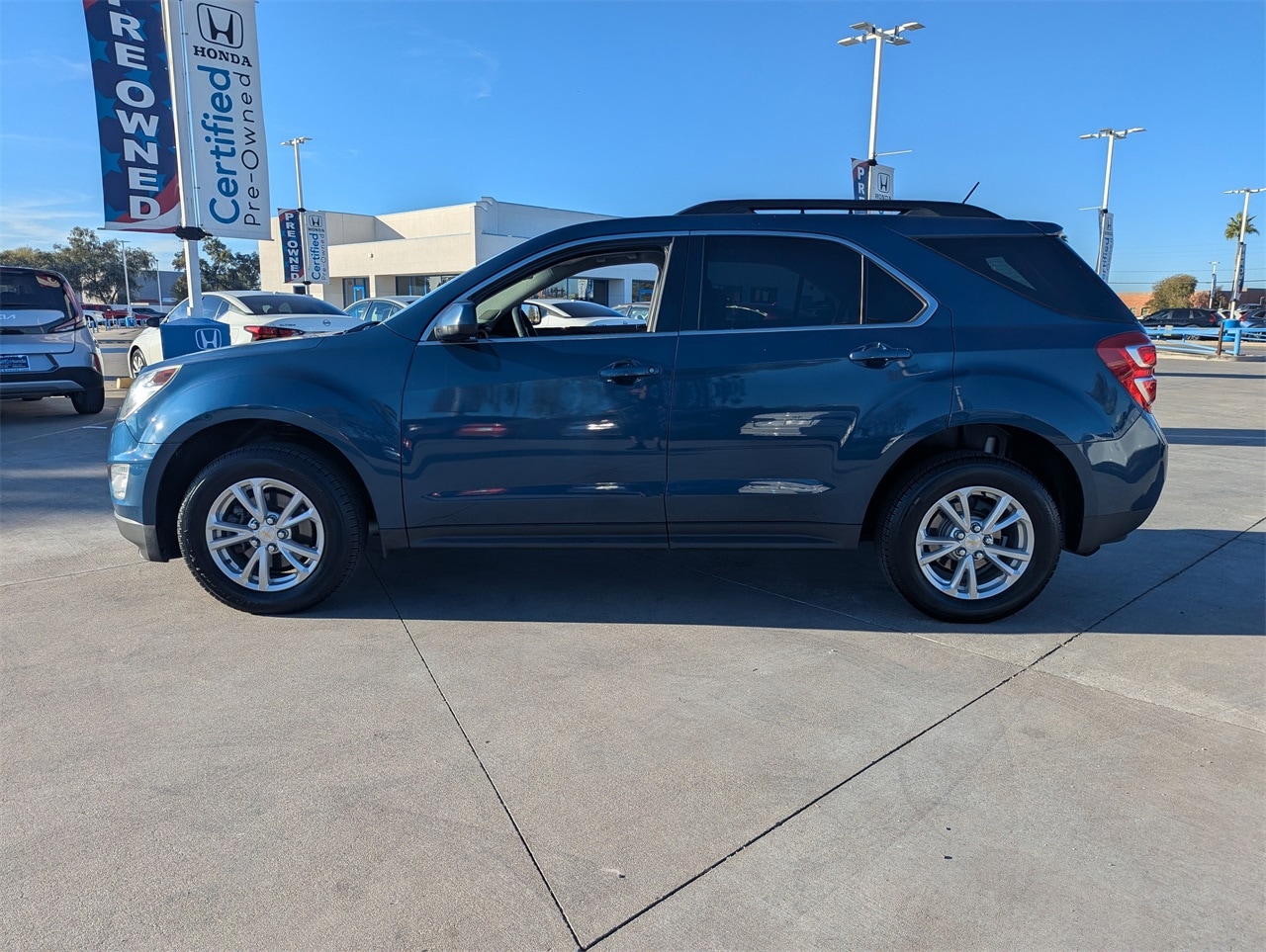 Used 2017 Chevrolet Equinox LT with VIN 2GNALCEK8H6187571 for sale in Phoenix, AZ