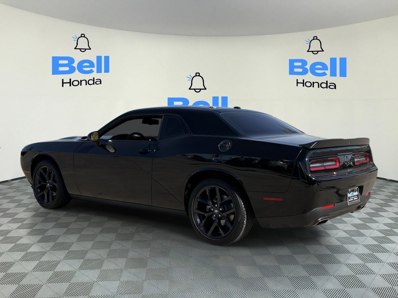 Used 2022 Dodge Challenger SXT Coupe