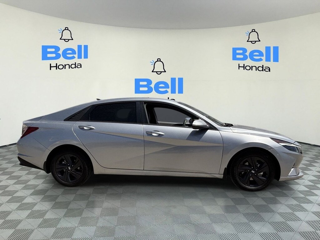 Used 2022 Hyundai Elantra SEL Sedan