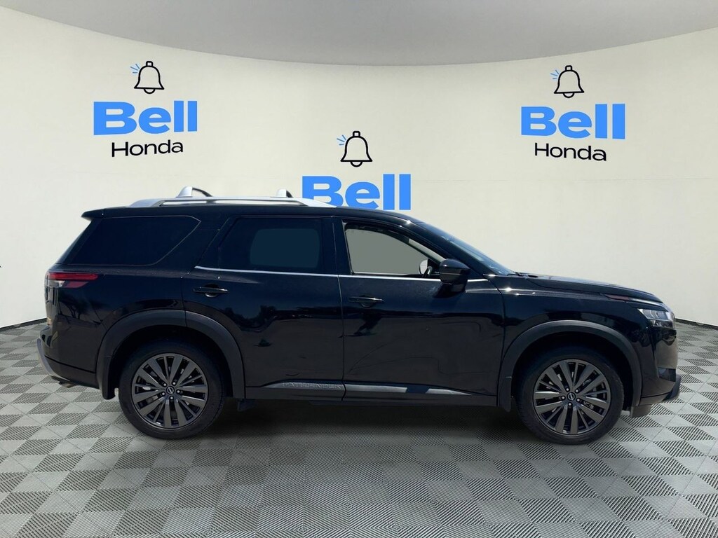 Used 2022 Nissan Pathfinder SL SUV