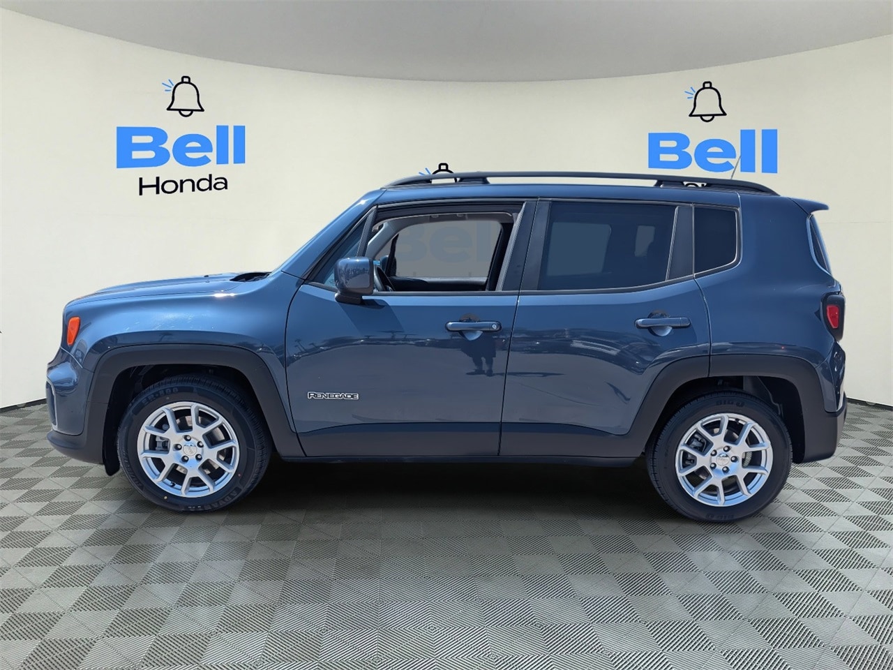 Used 2020 Jeep Renegade Latitude with VIN ZACNJABB8LPL31251 for sale in Phoenix, AZ