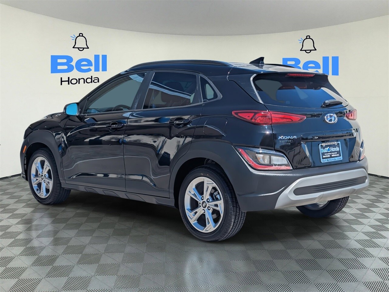 2023 Hyundai Kona SEL photo 3