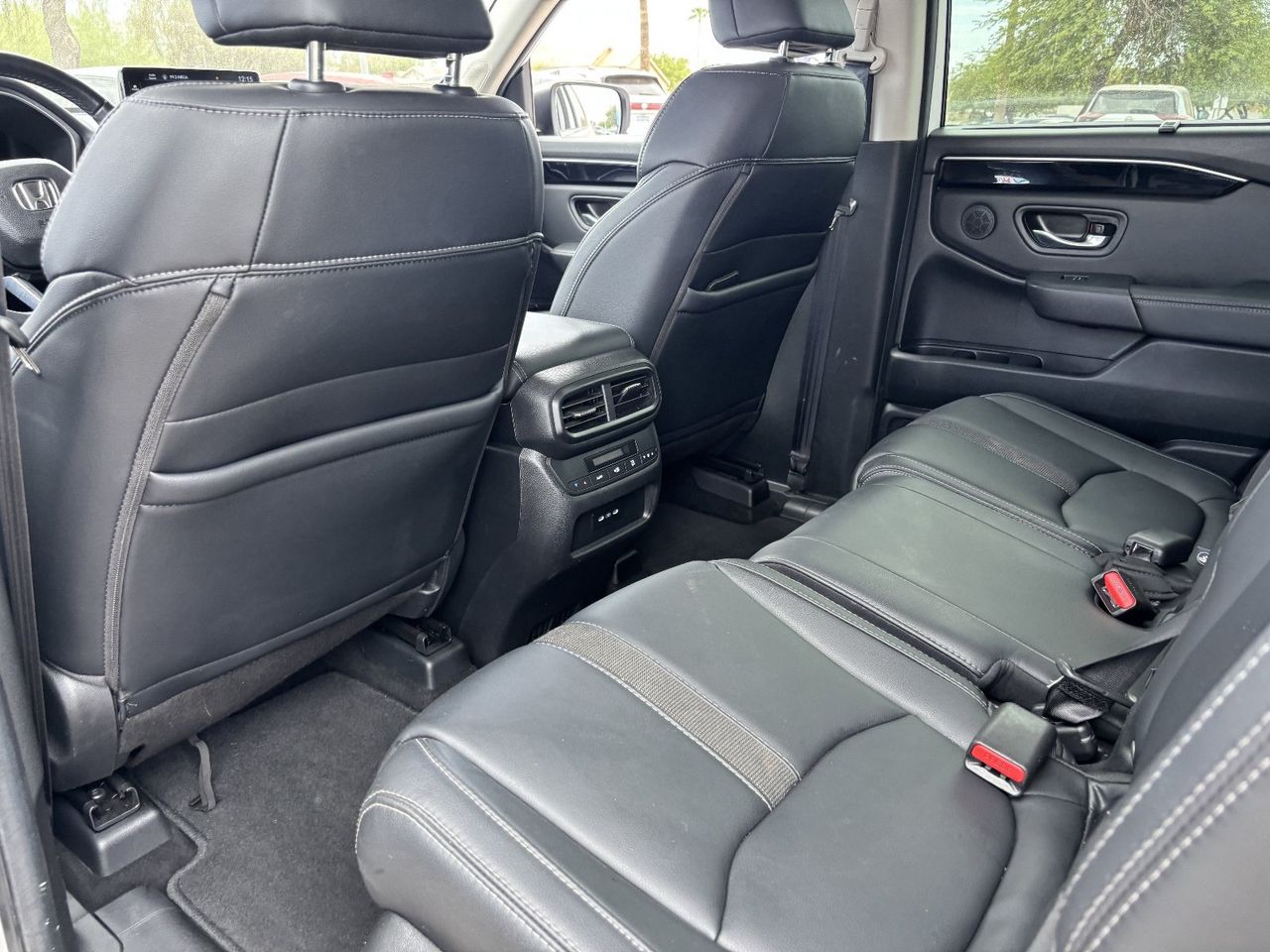 2025 Honda Pilot EX-L - Photo 15
