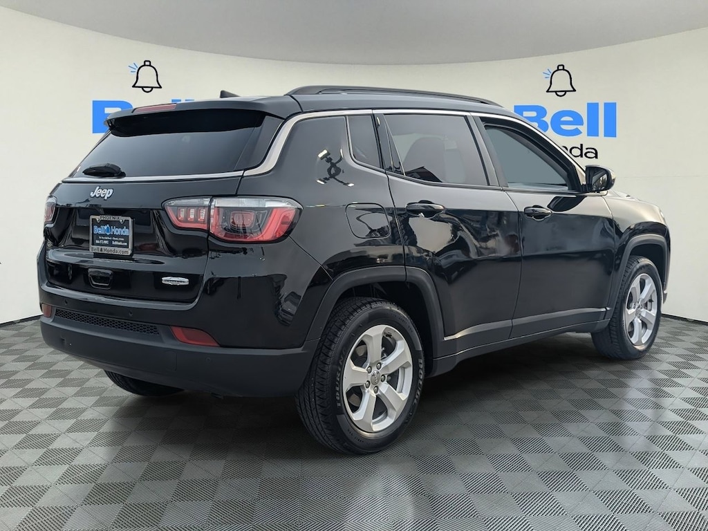 Used 2018 Jeep Compass Latitude SUV