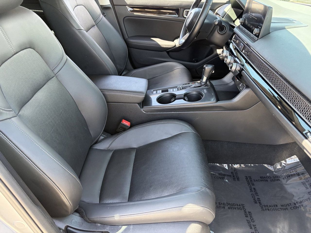2024 Honda Civic Hatchback EX-L - Photo 10