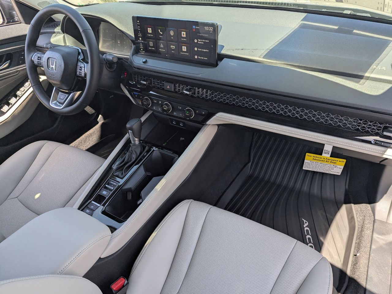 2026 Honda Accord Hybrid Touring - Photo 8