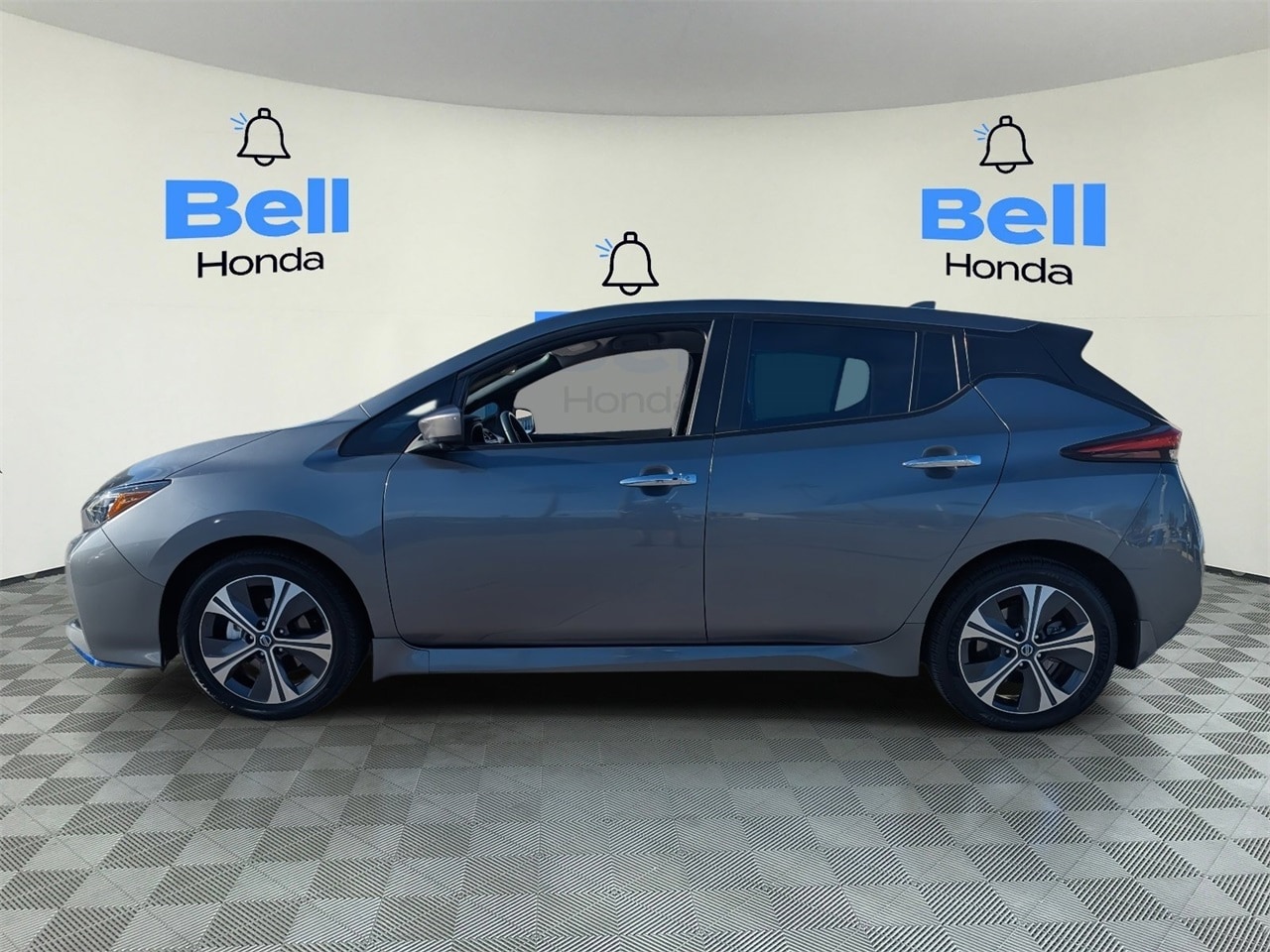 Used 2020 Nissan Leaf SV Plus with VIN 1N4BZ1CP7LC311690 for sale in Phoenix, AZ