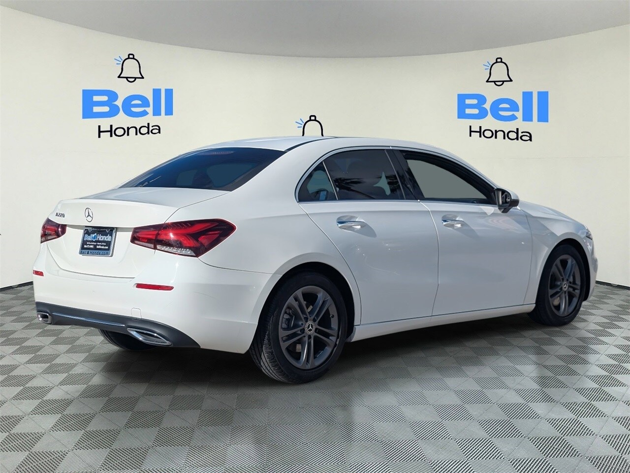 2020 Mercedes Benz A 220 photo 4