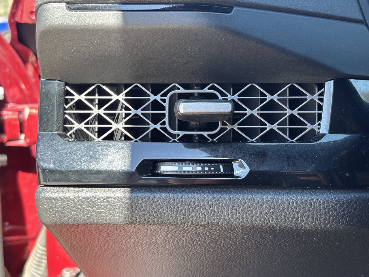 2024 Honda Accord Hybrid Sport-L - Photo 32