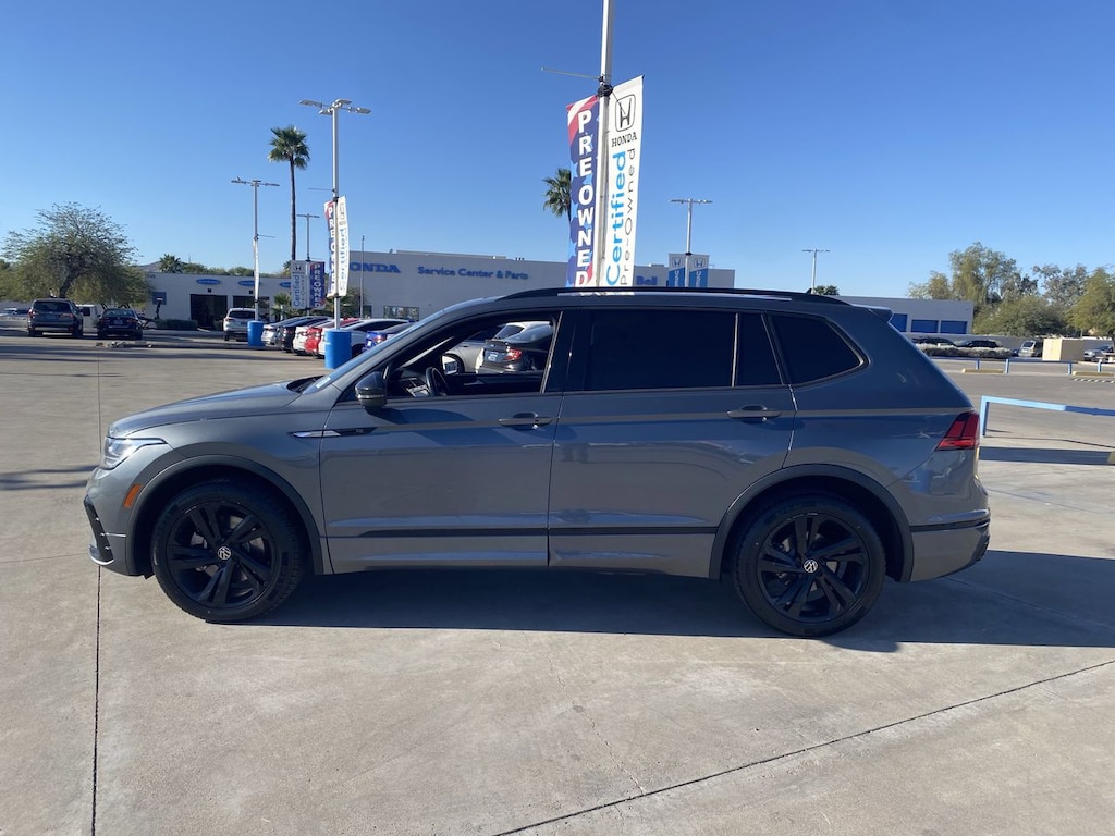 Used 2023 Volkswagen Tiguan 2.0T SE R-Line Black SUV