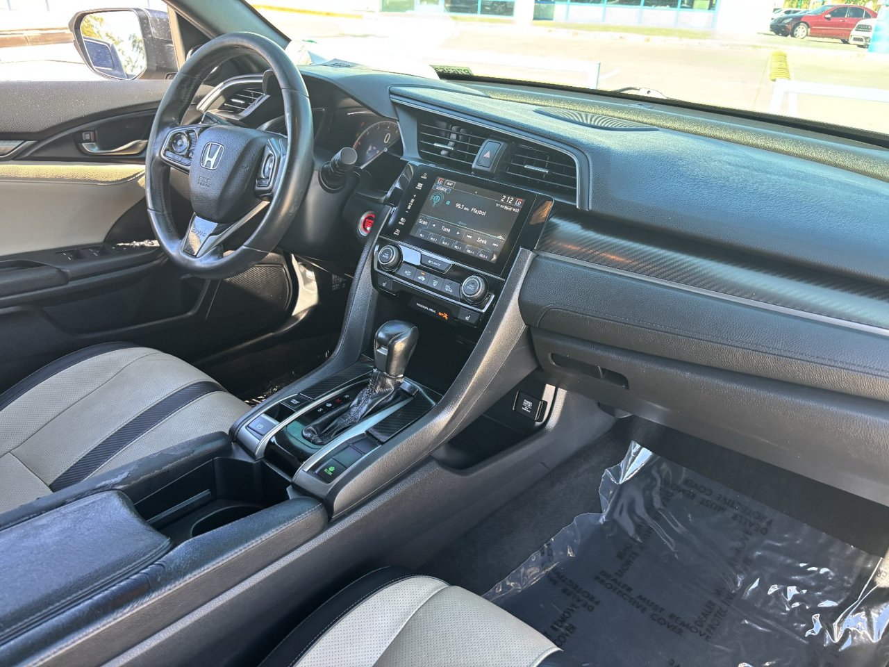 2018 Honda Civic Hatchback Sport Touring - Photo 10