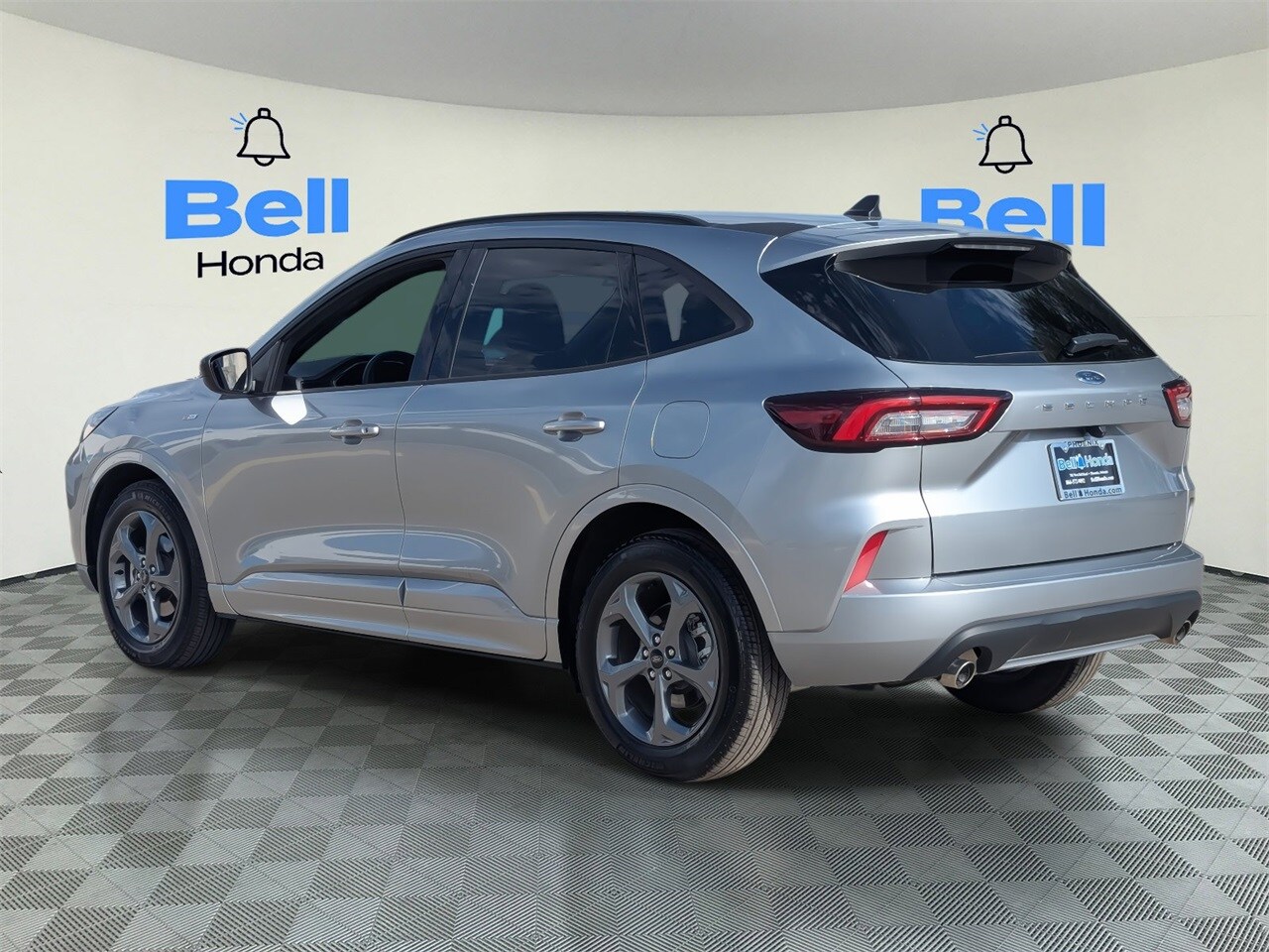 2024 Ford Escape ST-Line photo 3