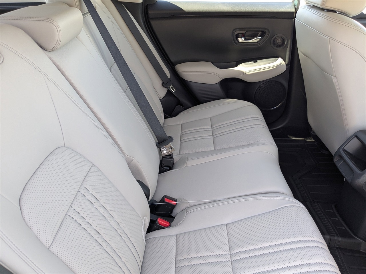 2026 Honda HR-V EX-L - Photo 9