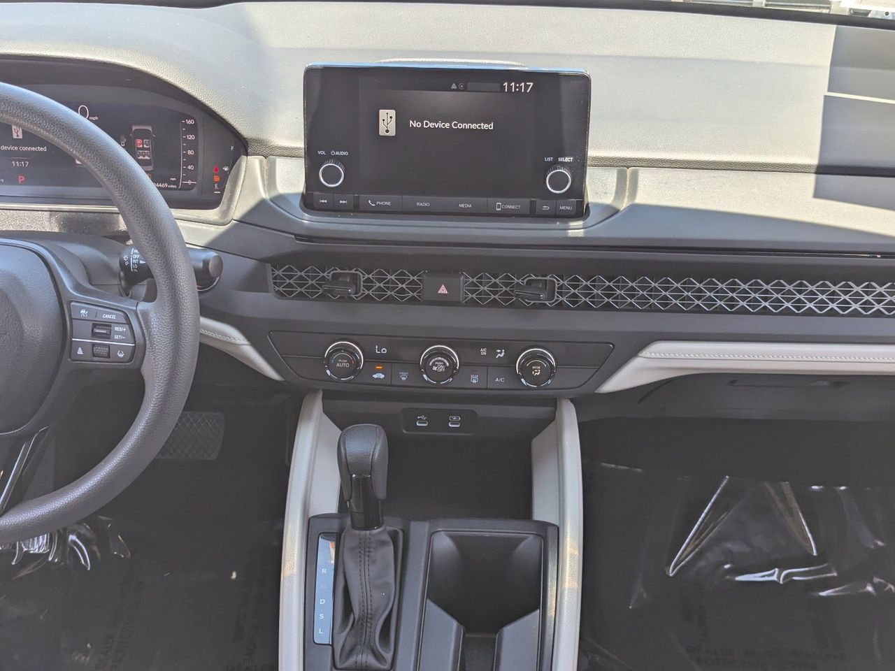 2024 Honda Accord LX - Photo 14