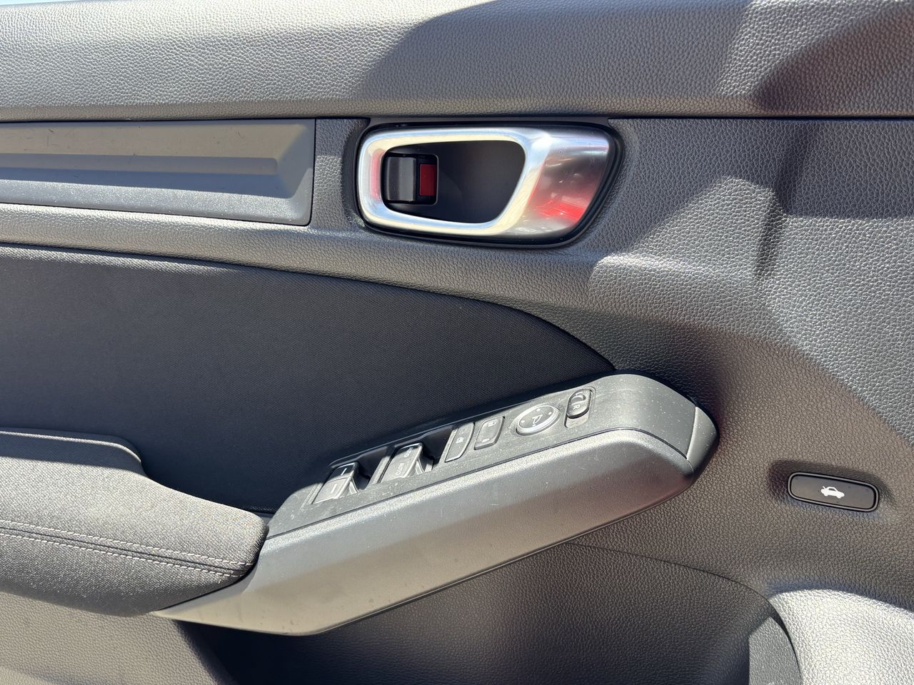 2025 Honda Civic Sport - Photo 19