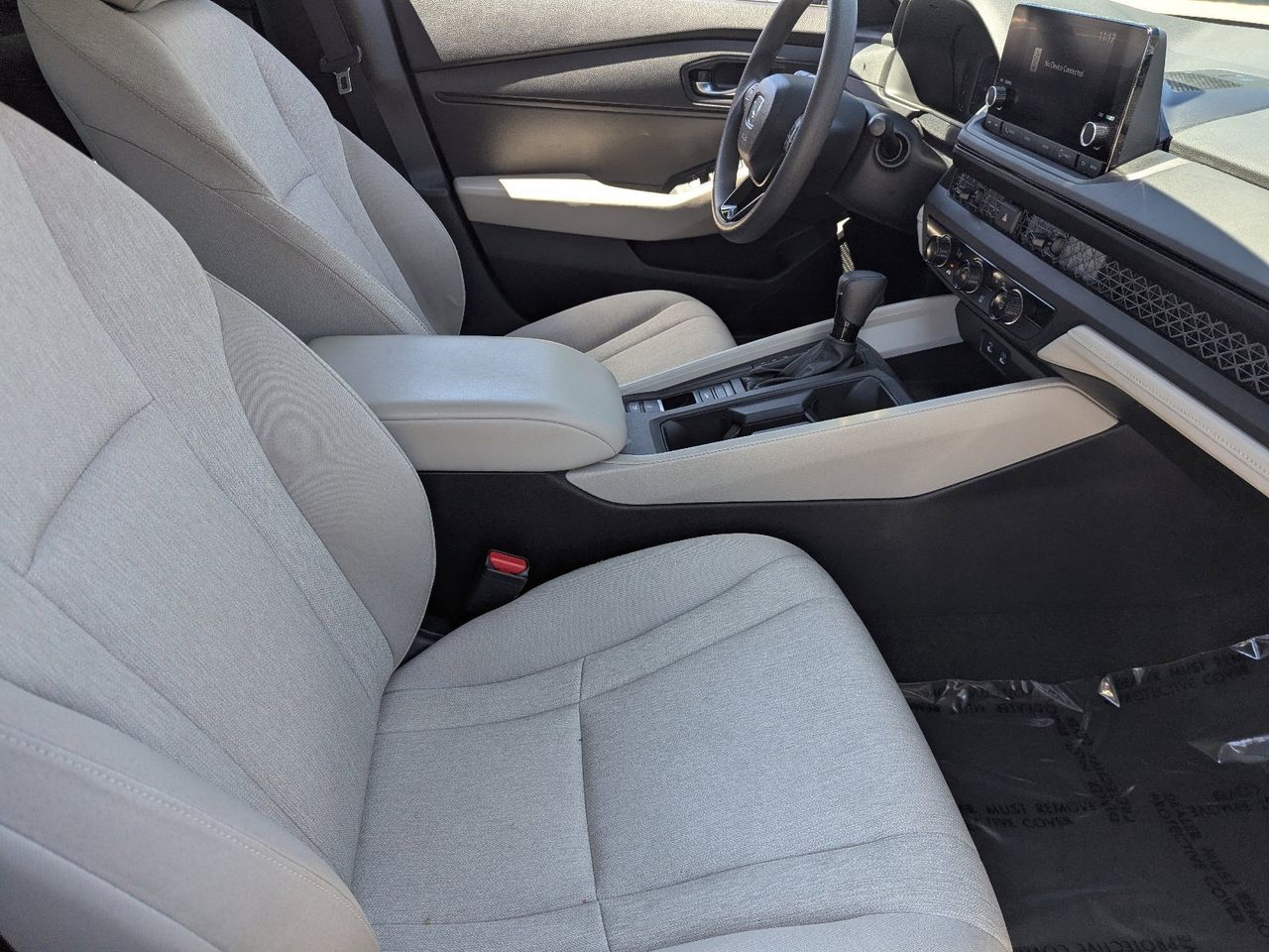 2024 Honda Accord LX - Photo 9