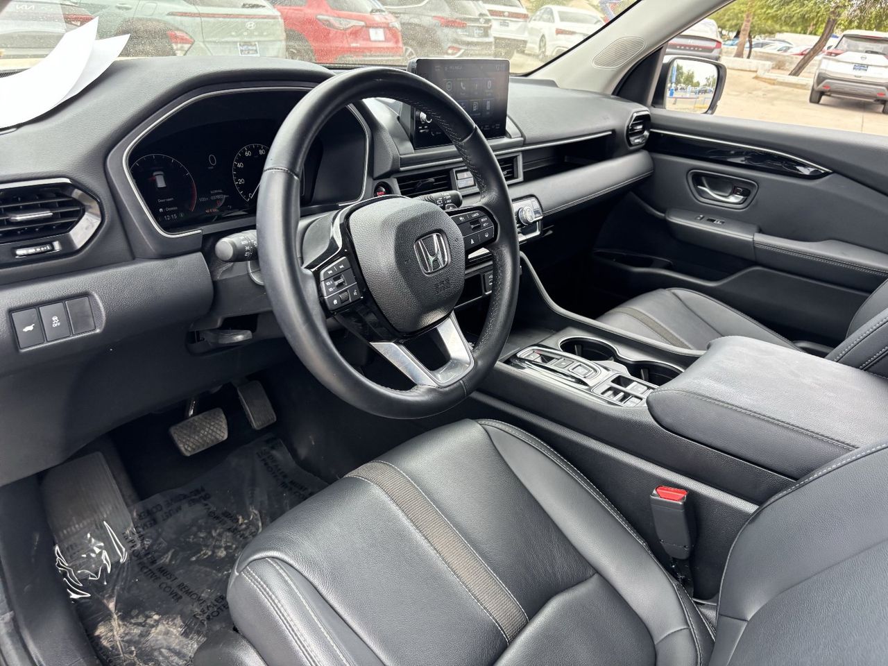 2025 Honda Pilot EX-L - Photo 16