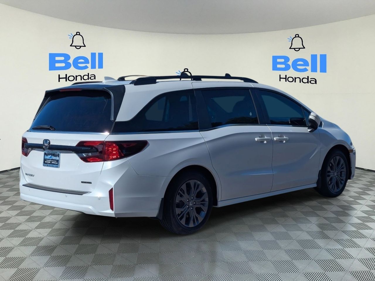 2026 Honda Odyssey Touring - Photo 3