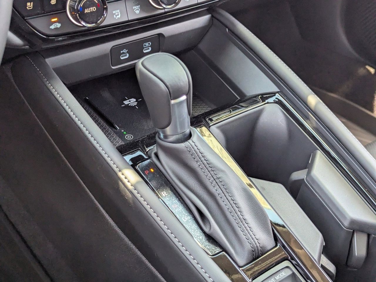 2026 Honda Accord Hybrid Touring - Photo 18
