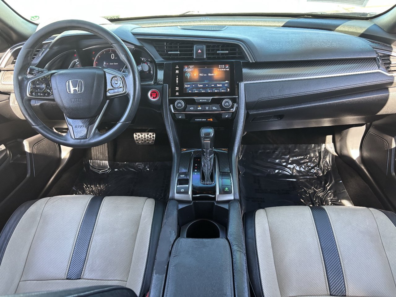 2018 Honda Civic Hatchback Sport Touring - Photo 13