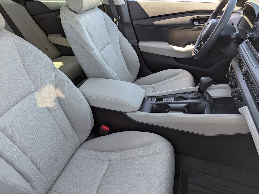 New 2025 Honda Accord LX Sedan