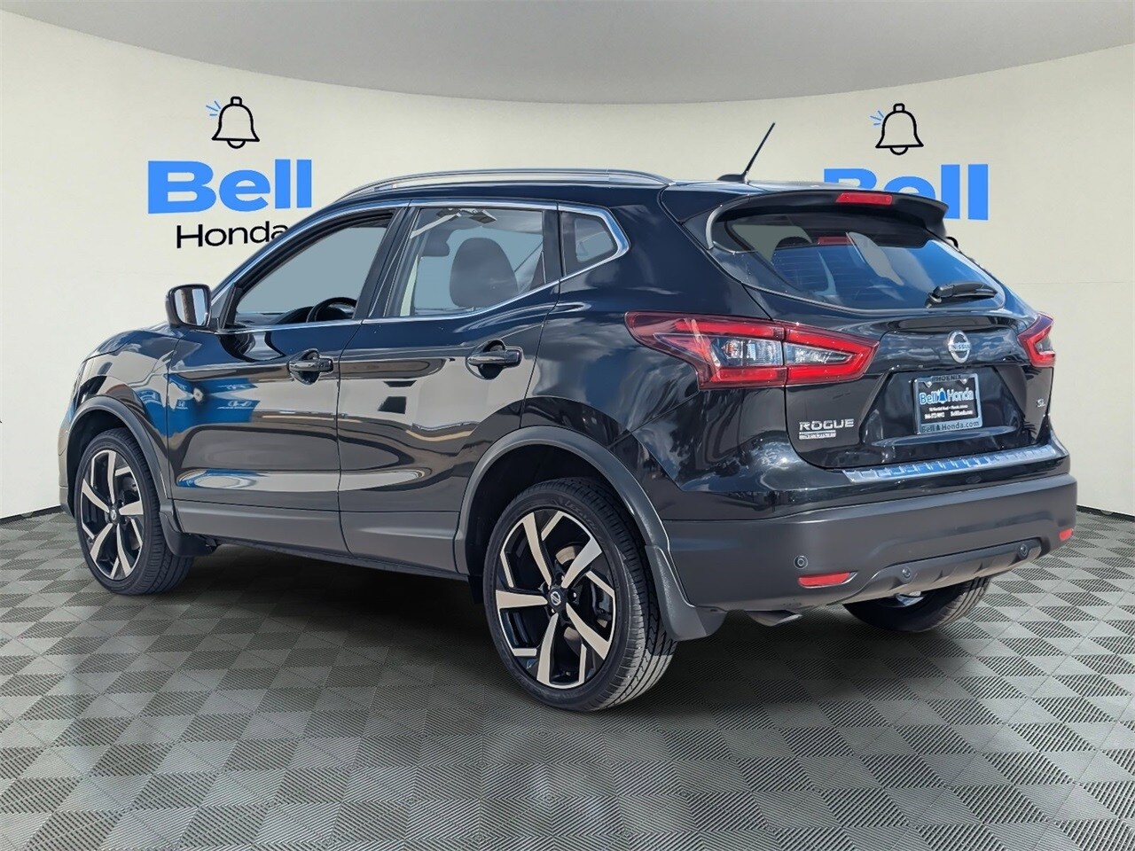 2020 Nissan Rogue Sport SL photo 2