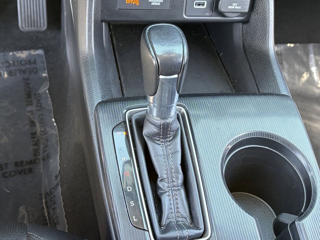 2024 Honda Civic Hatchback EX-L - Photo 28