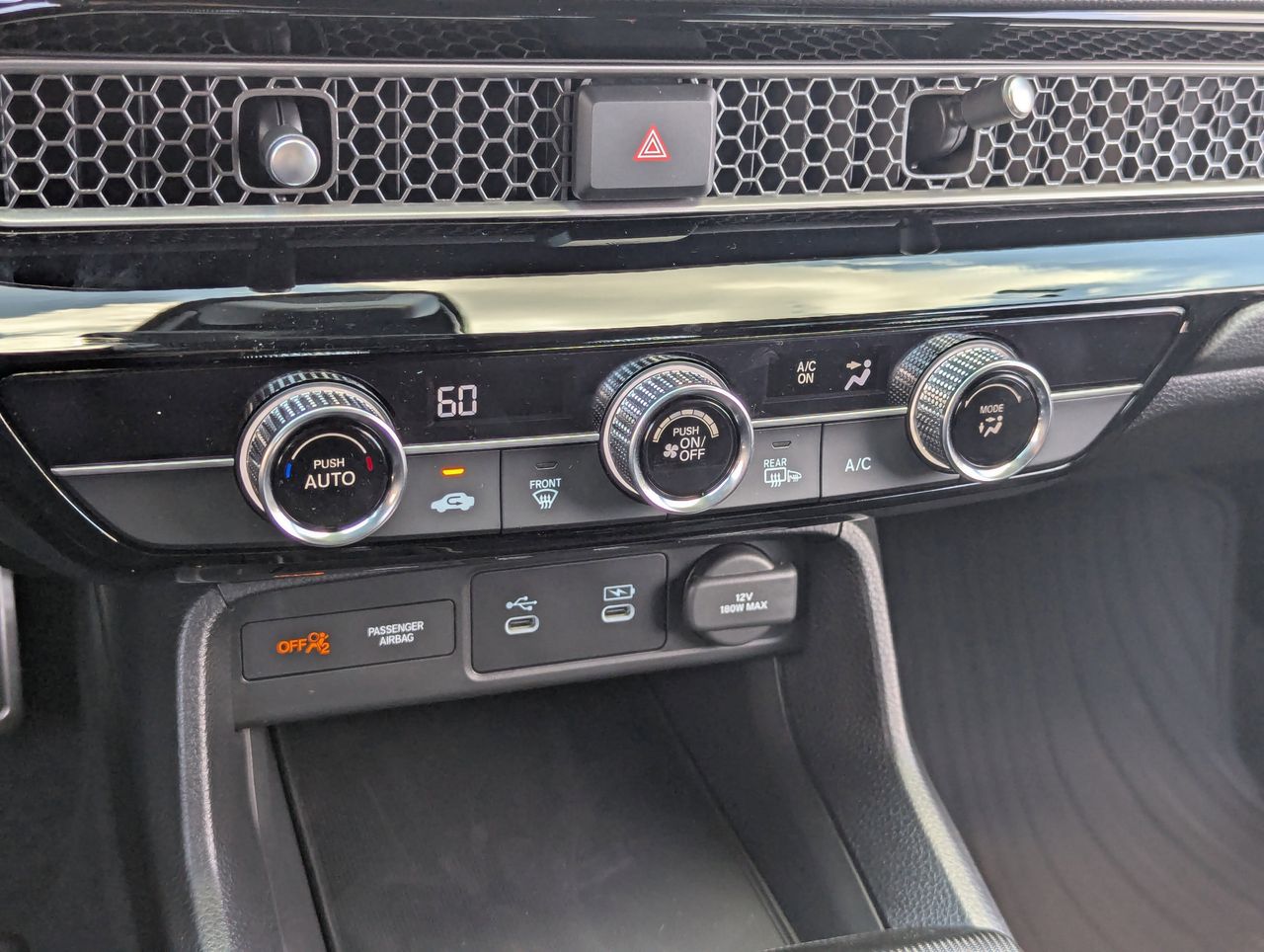 2026 Honda Civic Hatchback Sport - Photo 15