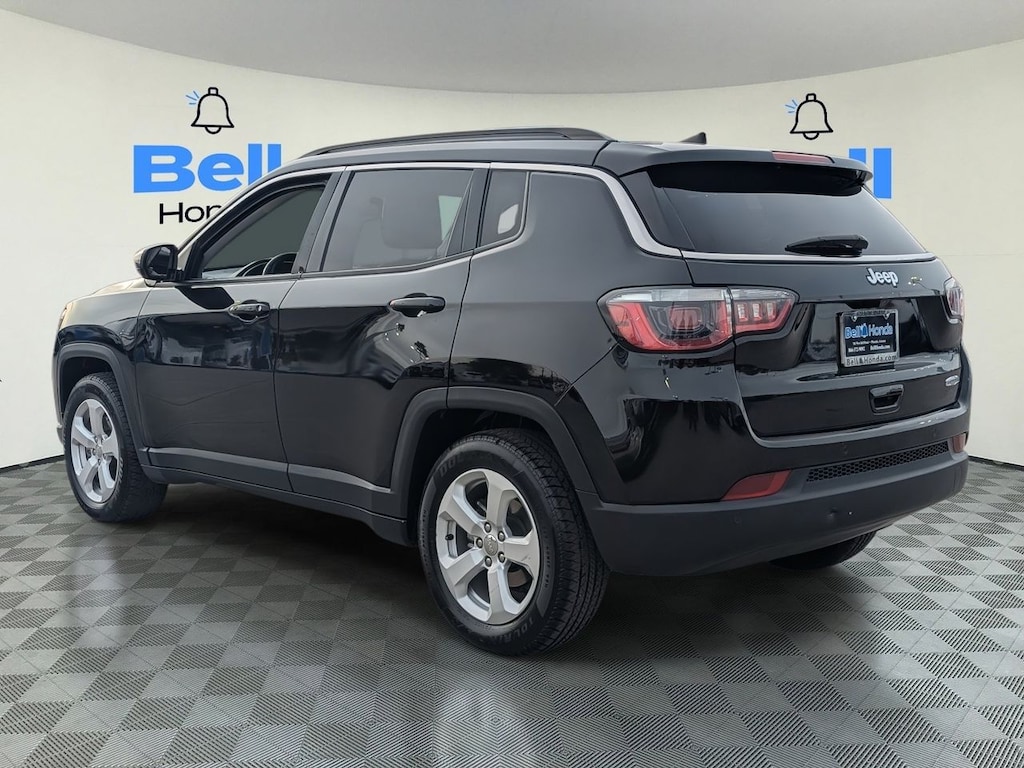 Used 2018 Jeep Compass Latitude SUV