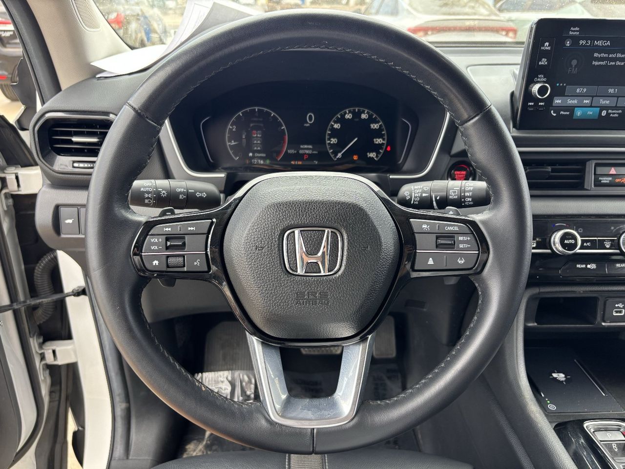 2025 Honda Pilot EX-L - Photo 25