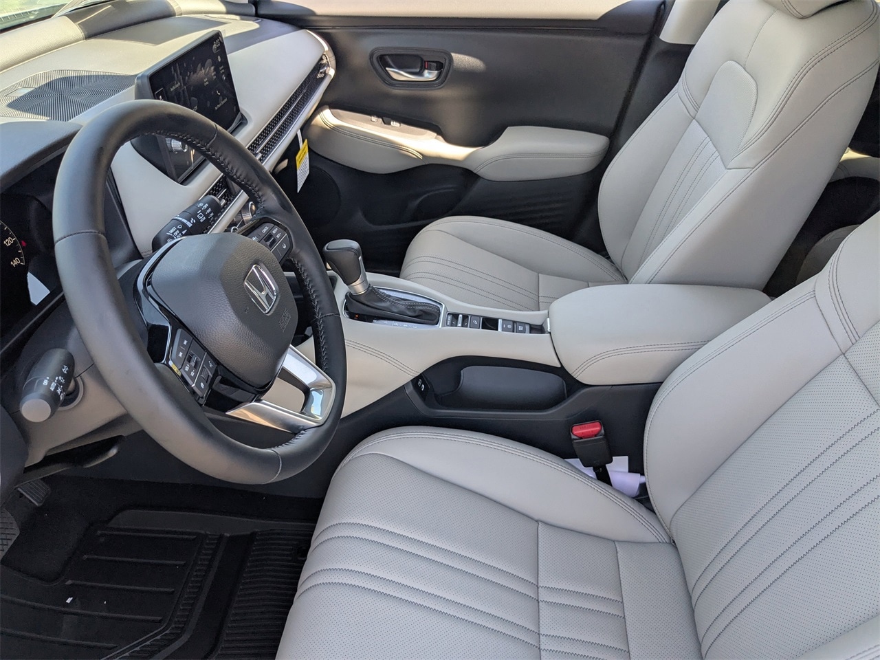 2026 Honda HR-V EX-L - Photo 13