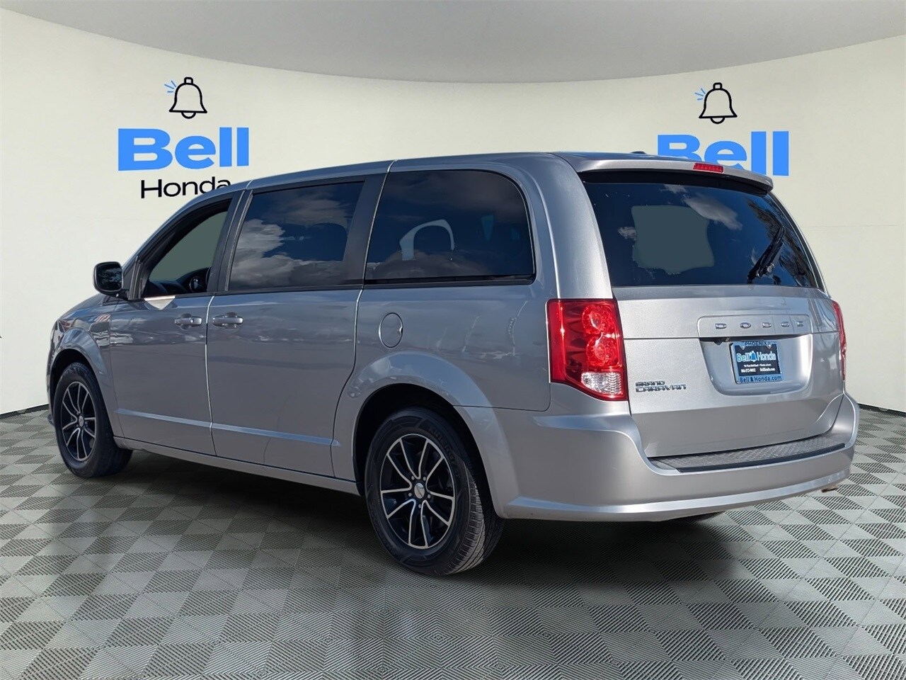 2018 Dodge Grand Caravan SE Plus photo 3