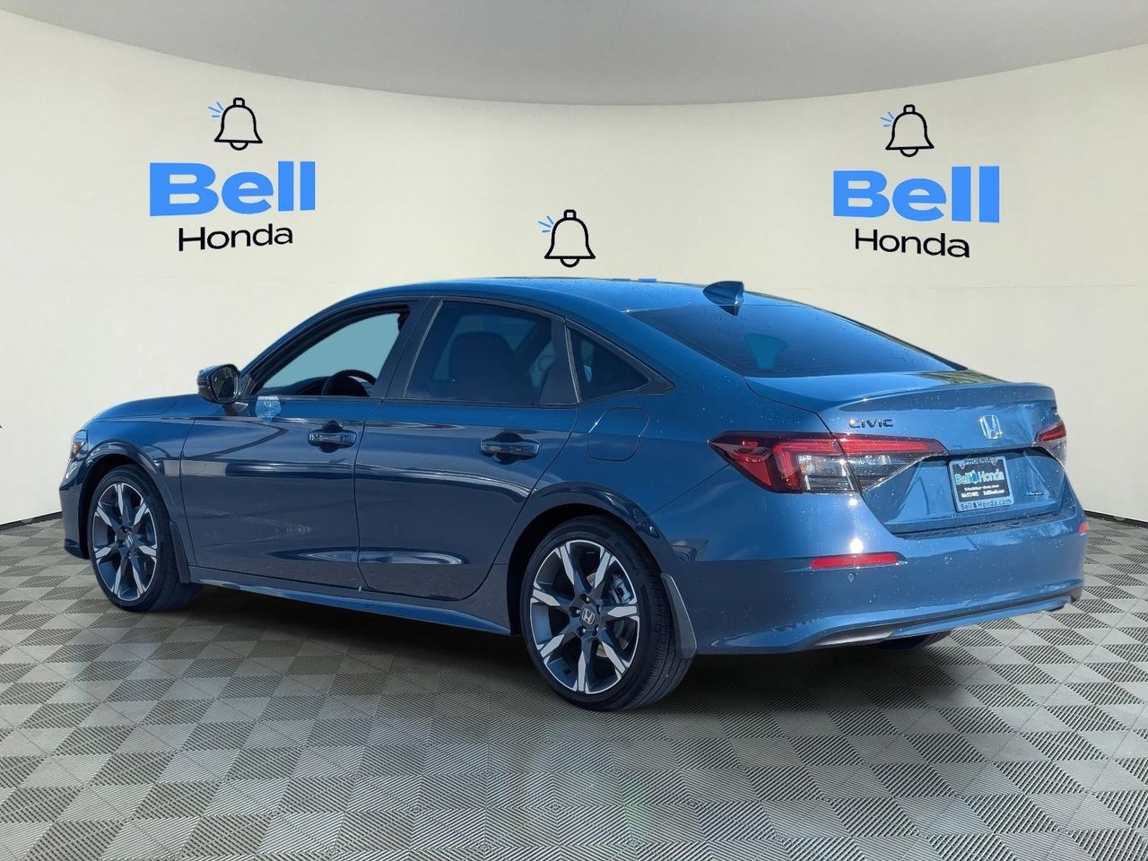 View vehicle photo 2