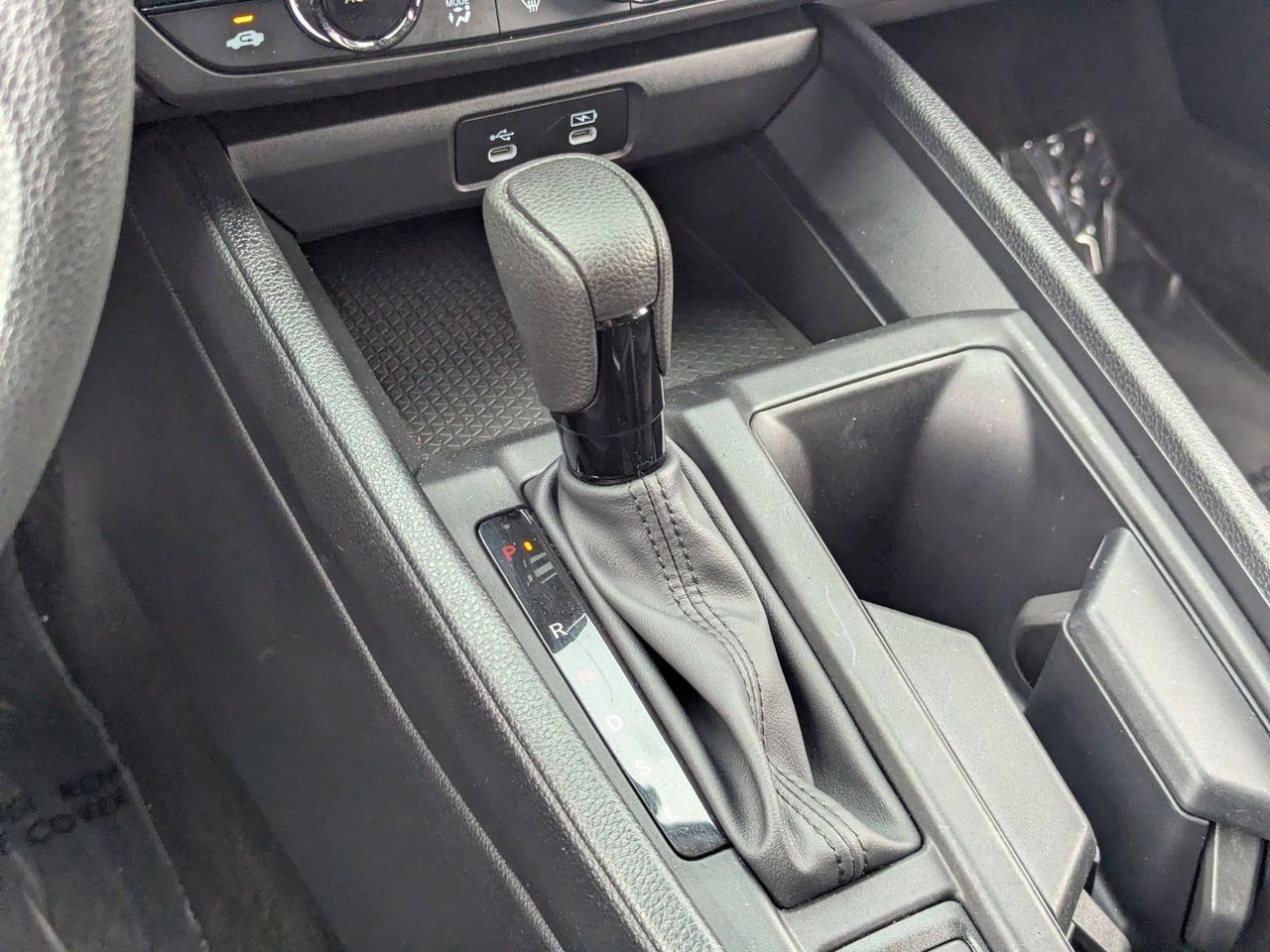 2025 Honda Accord SE - Photo 27