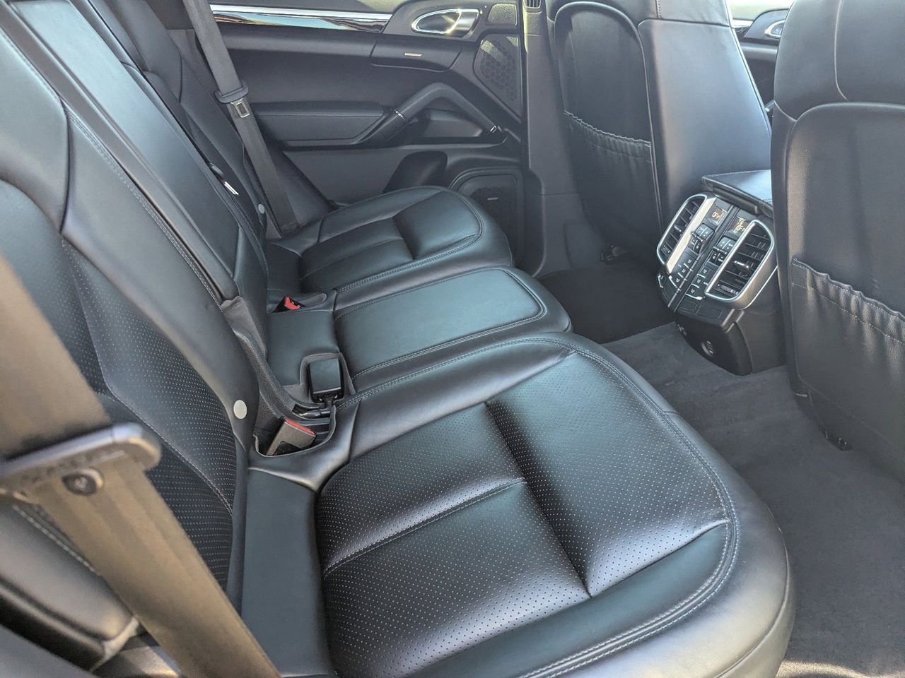 2017 Porsche Cayenne S - Photo 11