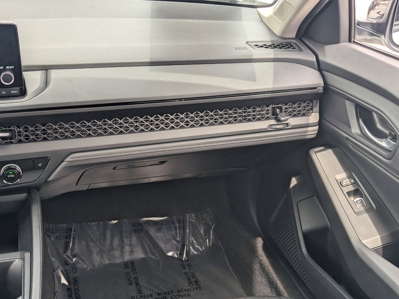 2025 Honda Accord SE - Photo 15