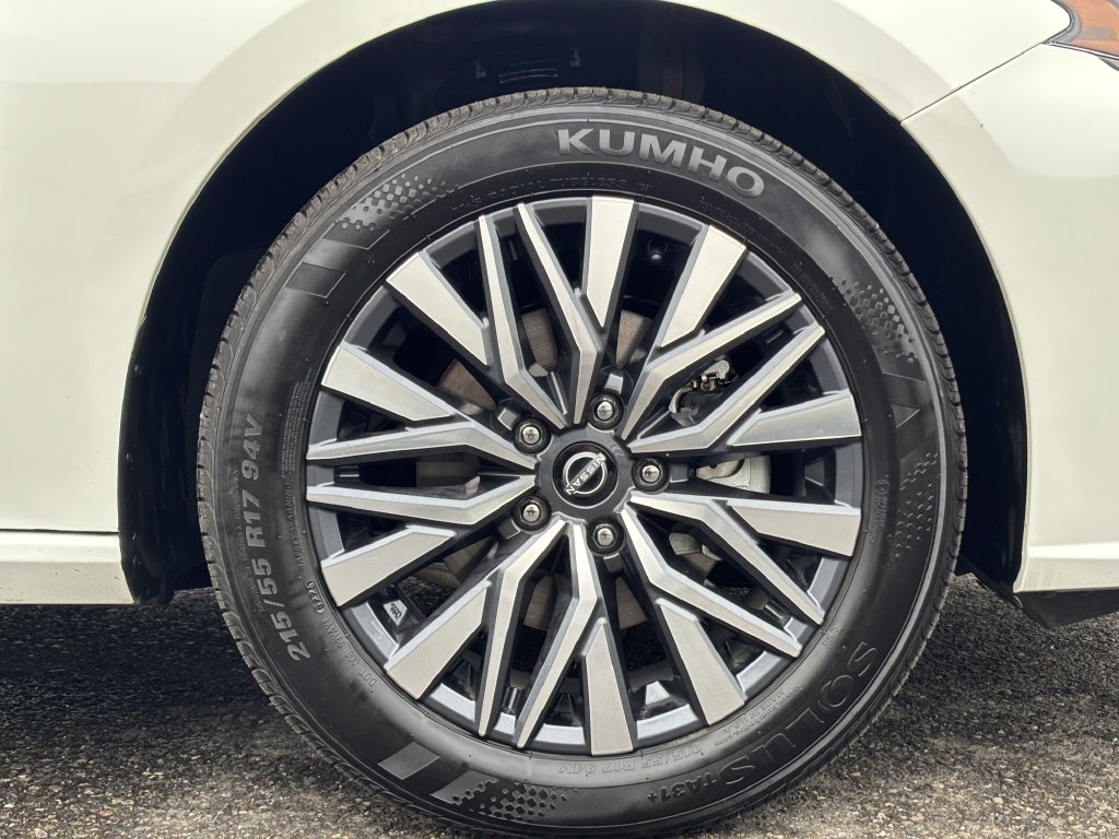 2026 Nissan Altima SV - Photo 8