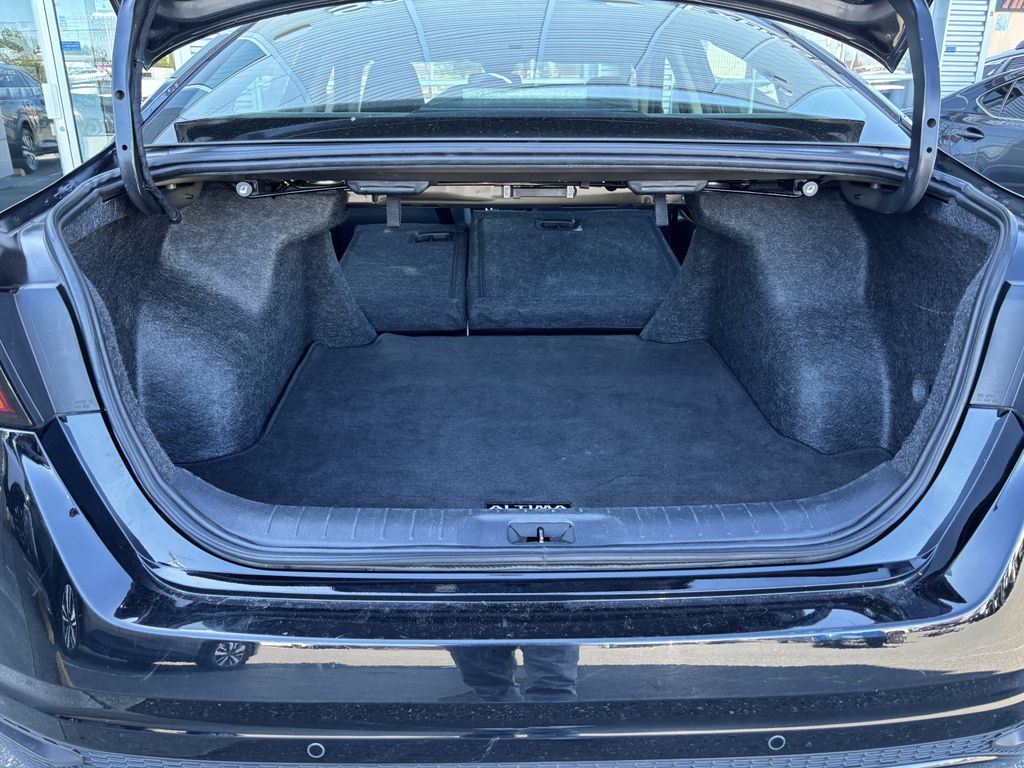 2024 Nissan Altima SV - Photo 28