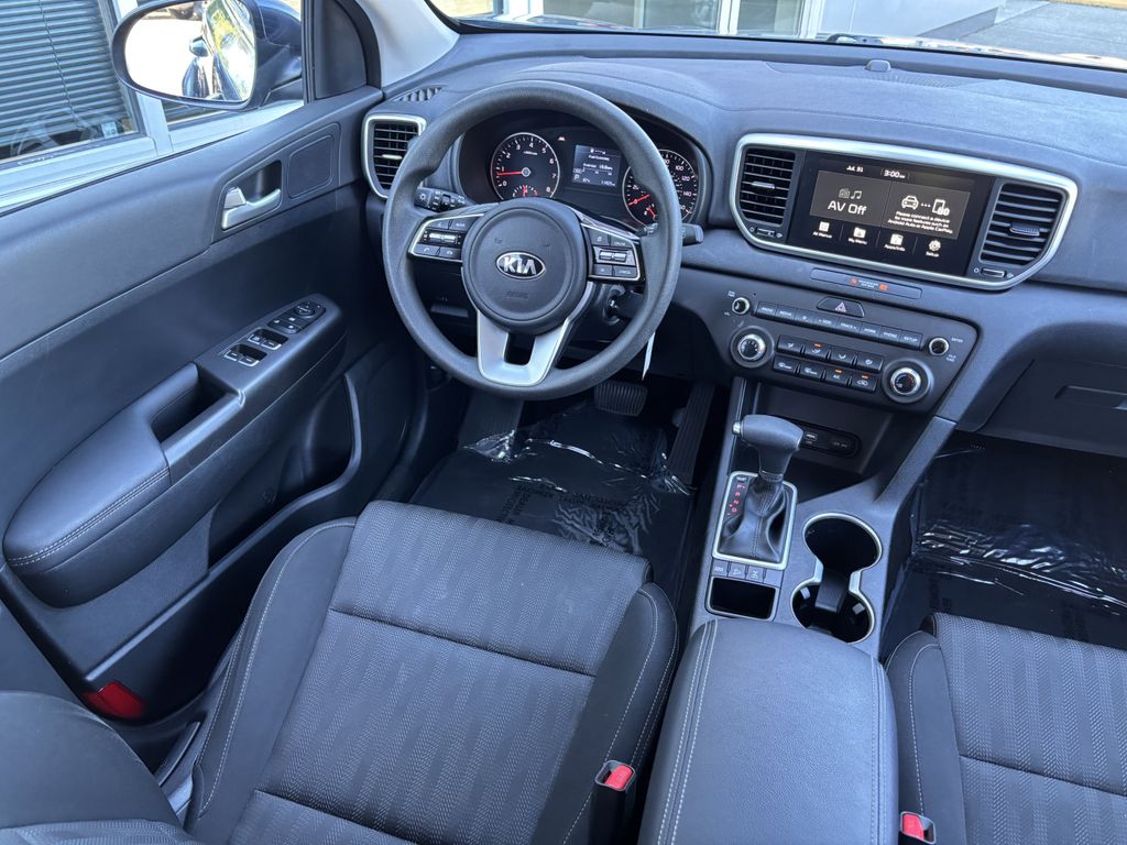 2022 Kia Sportage LX - Photo 19