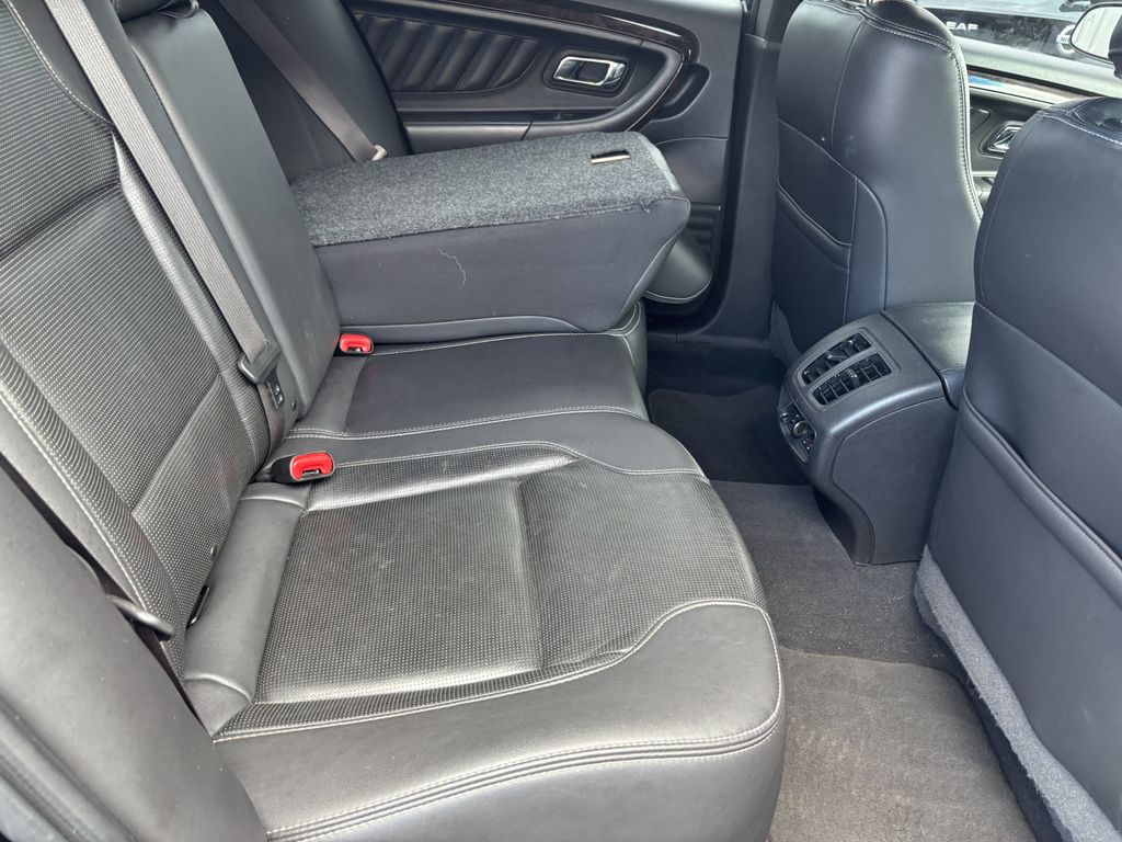 2019 Ford Taurus Limited - Photo 28