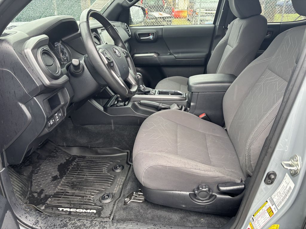 2018 Toyota Tacoma TRD Sport - Photo 12