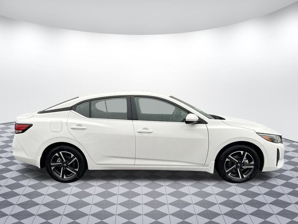 2025 Nissan Sentra SV photo 2