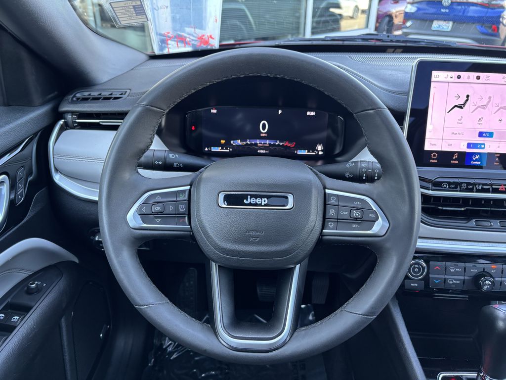 2025 Jeep Compass Limited - Photo 12