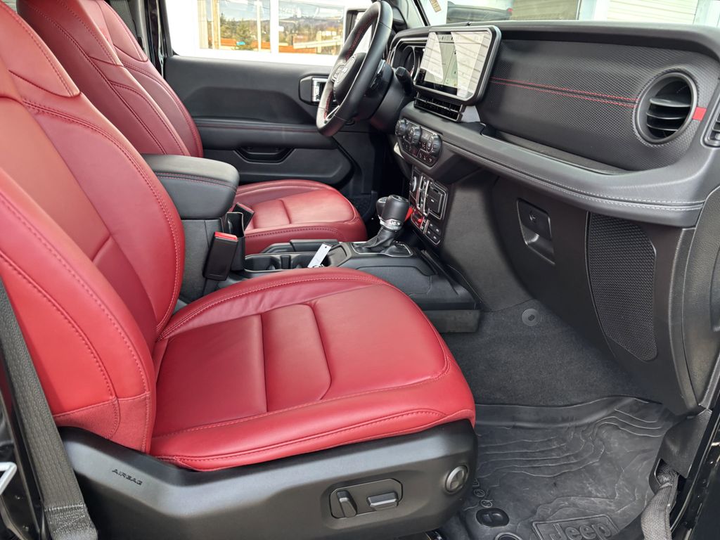 2024 Jeep Wrangler 4-Door Rubicon - Photo 29