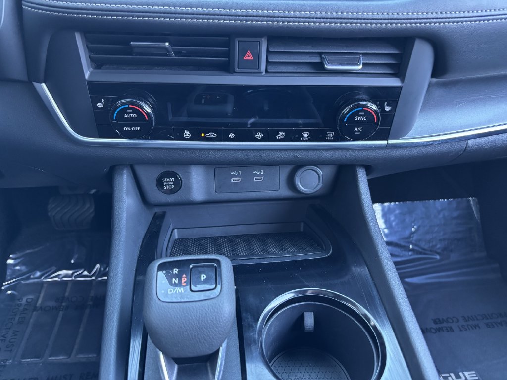 2025 Nissan Rogue SV - Photo 18