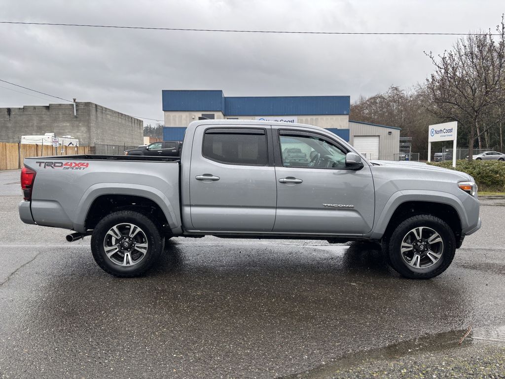 2018 Toyota Tacoma TRD Sport - Photo 8