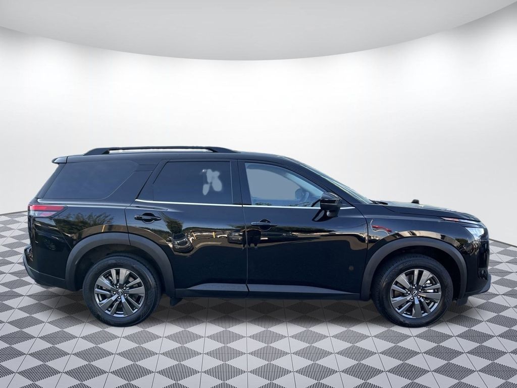 Used 2024 Nissan Pathfinder SV SUV